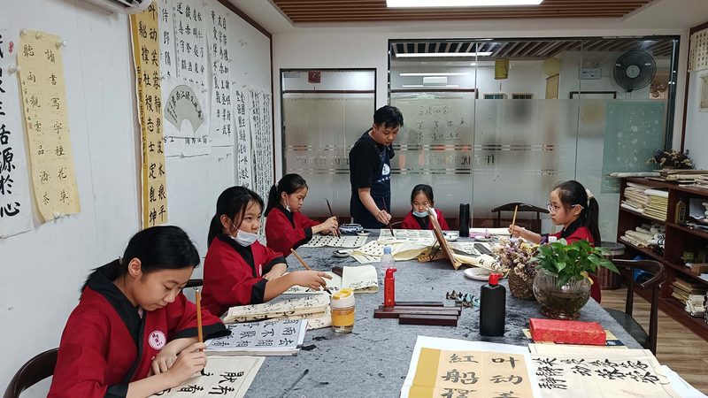 小标题：成人高考复习资料，选对才是关键